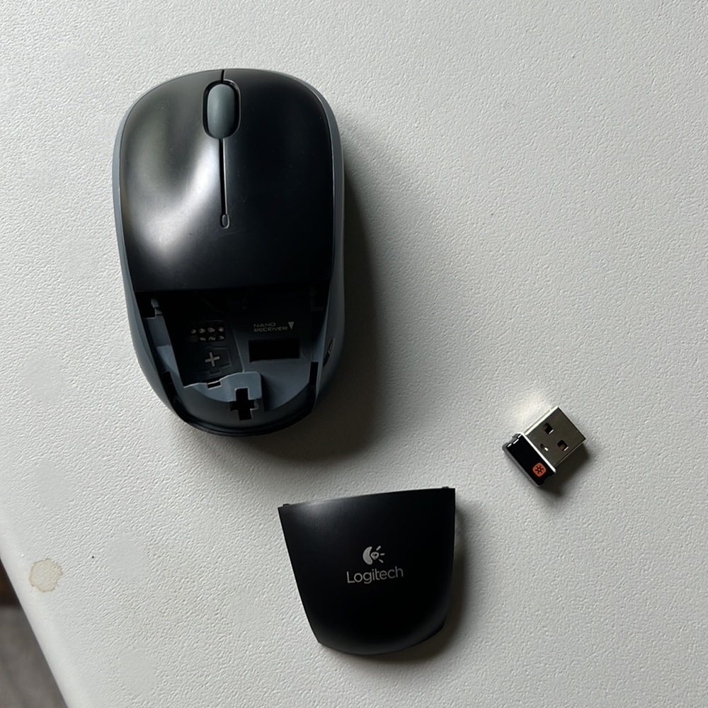 Logitech Keyboard & Mouse - Picture 7 of 7